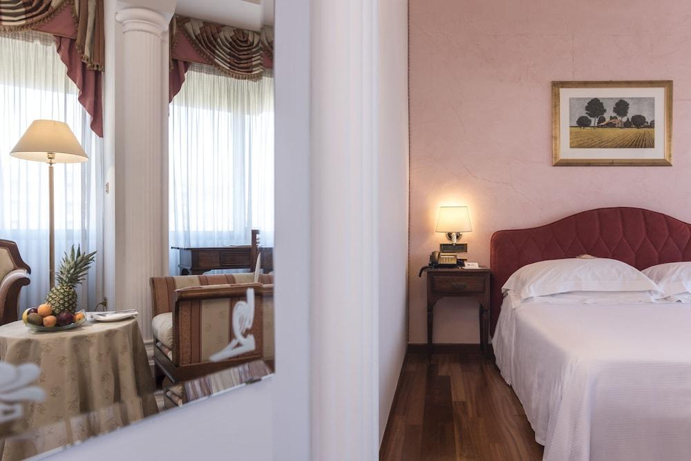 Plaza Hotel